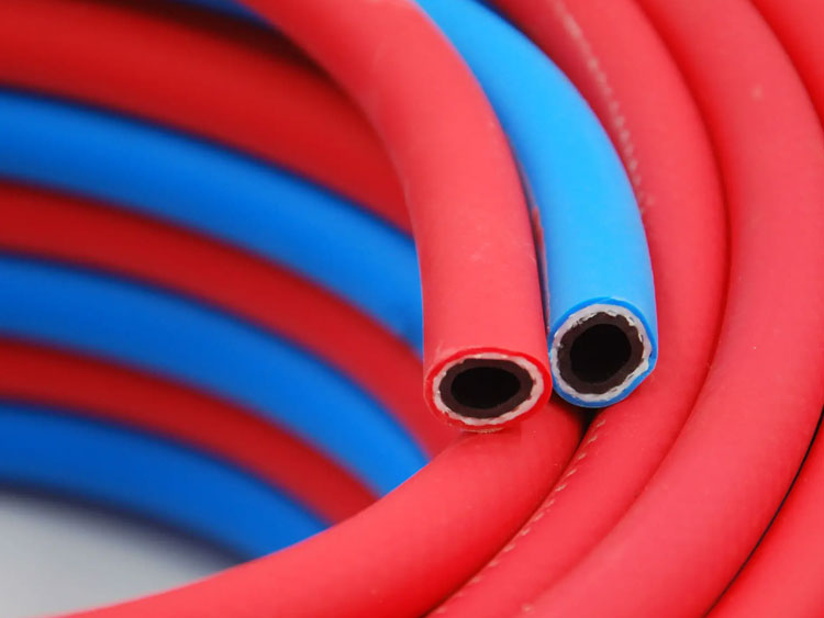 PVC增強(qiáng)軟管是否都含有塑化劑